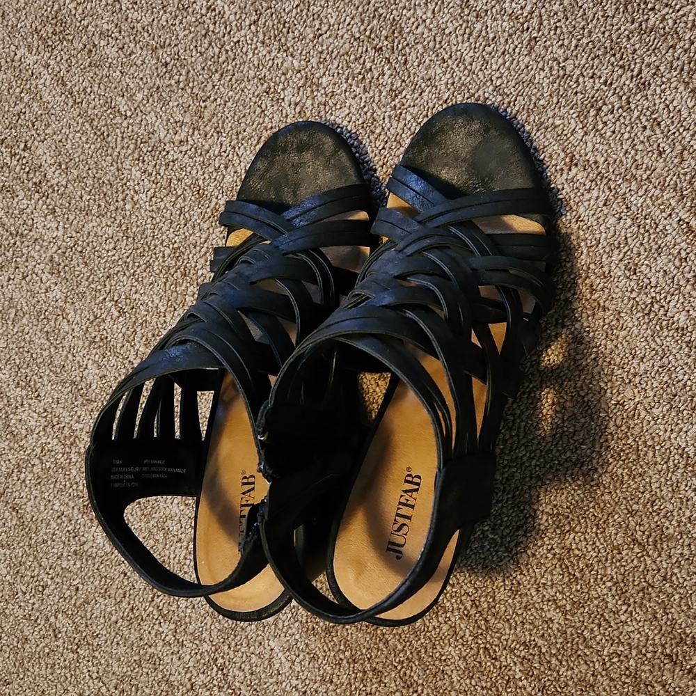 JustFab 8.5 Black Wedge Heels
